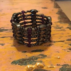 Magnetic bracelet or necklace